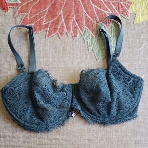 Dobreva Elegant Lace Underwire Bra in Green 32E